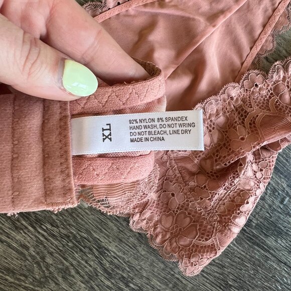 Peachy Pink Lace Halter Bralette - Picture 3 of 3